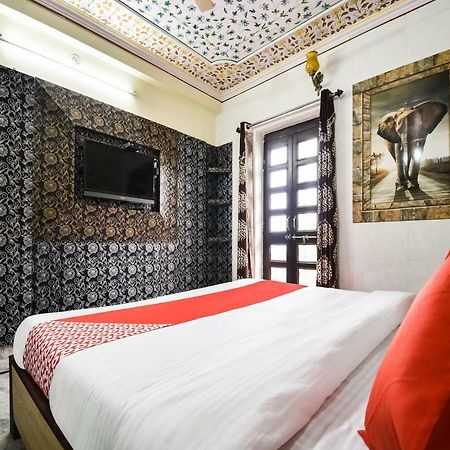 Oyo 48665 Kesar Palace Amer Exterior foto