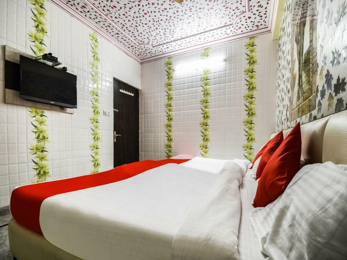 Oyo 48665 Kesar Palace Amer Exterior foto