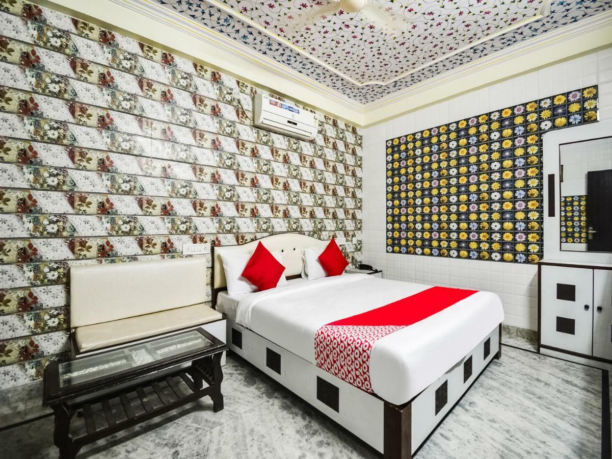 Oyo 48665 Kesar Palace Amer Exterior foto